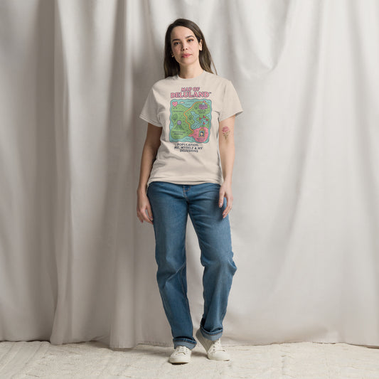 Model wearing Delulu is the Solulu shirt with dreamy background